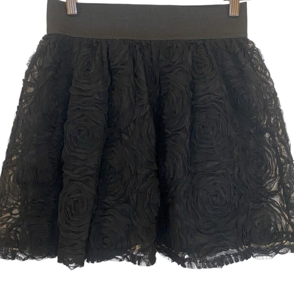 Rosette Floral Black Mini Skirt - Xhilaration - Women's S - Picture 1 of 4